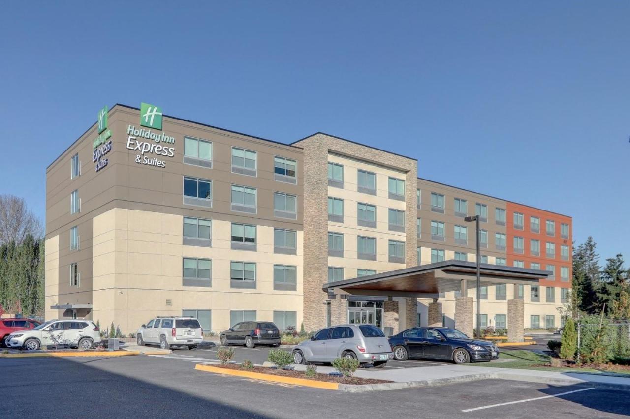 Holiday Inn Express & Suites - Auburn Downtown By Ihg Exterior photo