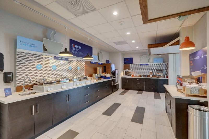 Holiday Inn Express & Suites - Auburn Downtown By Ihg Exterior photo